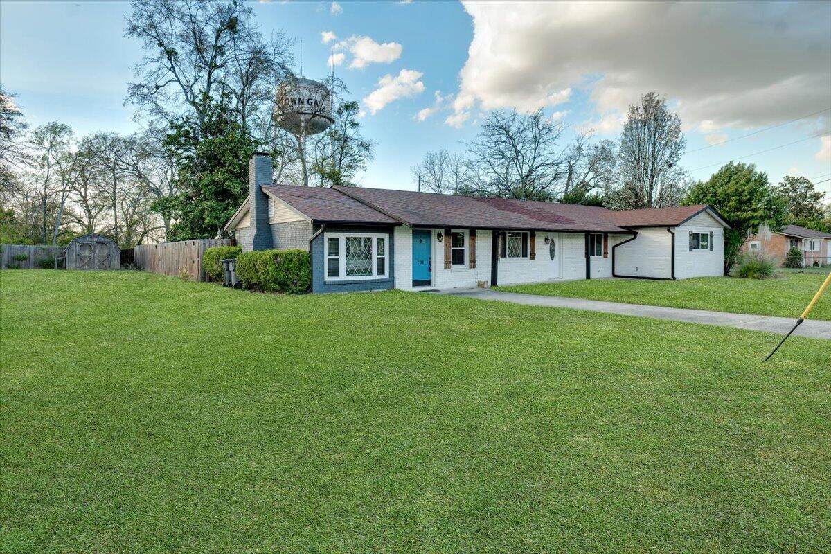 201 Williams Street - Photo 1