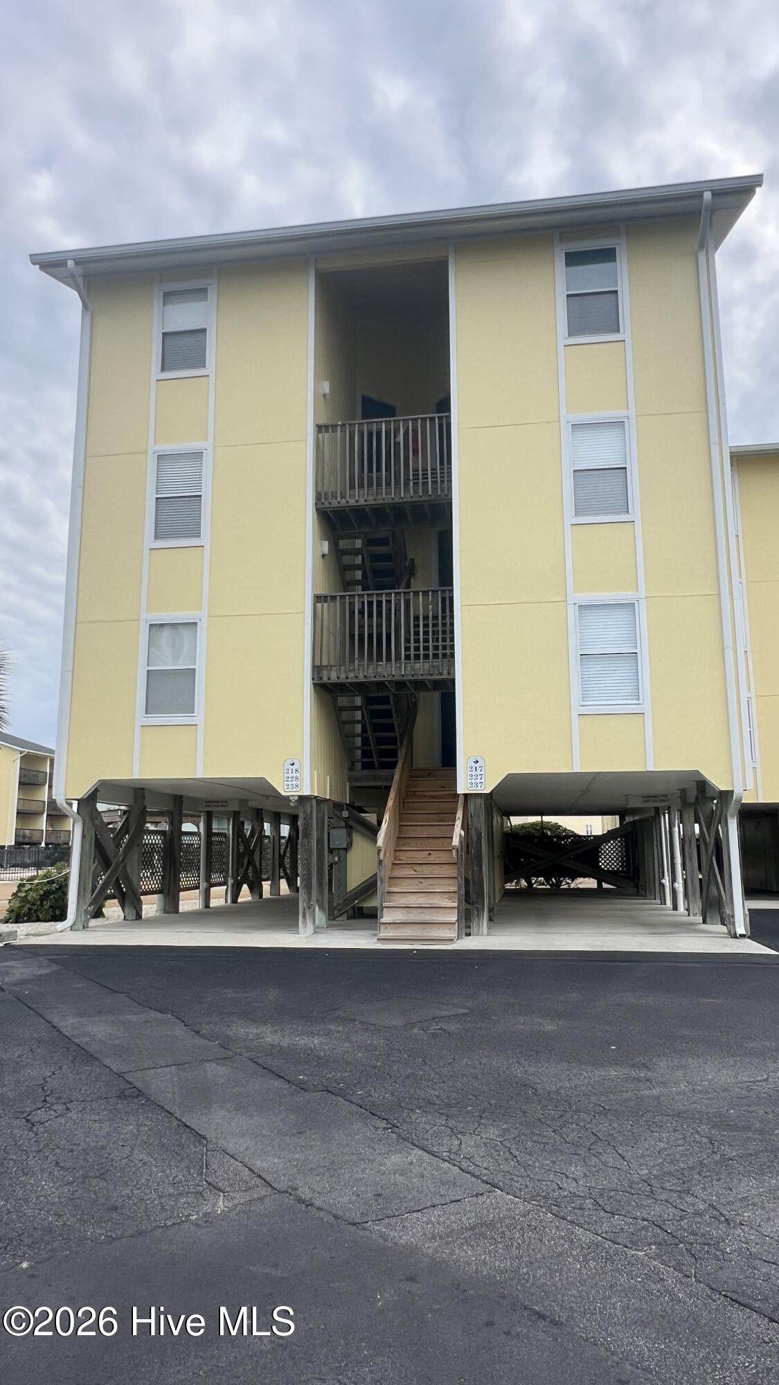 918 New River Drive - Photo 1