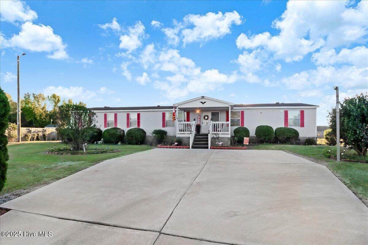 4305 Chinook Road - Photo 1