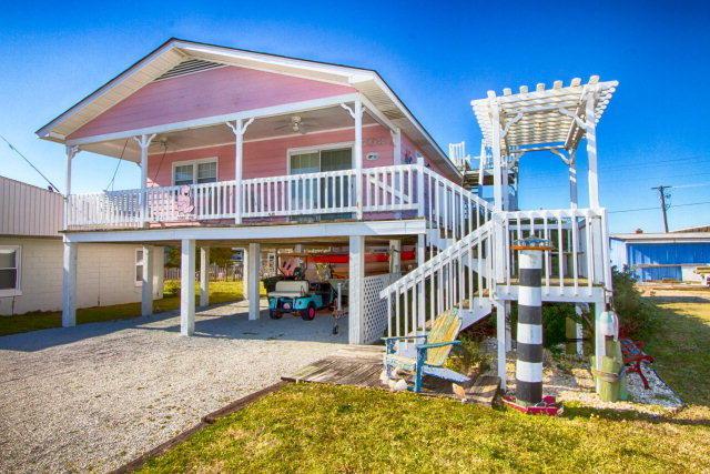 708 Carolina Boulevard, Topsail Beach, NC 28445 (MLS #40207659) :: Century 21 Sweyer & Associates
