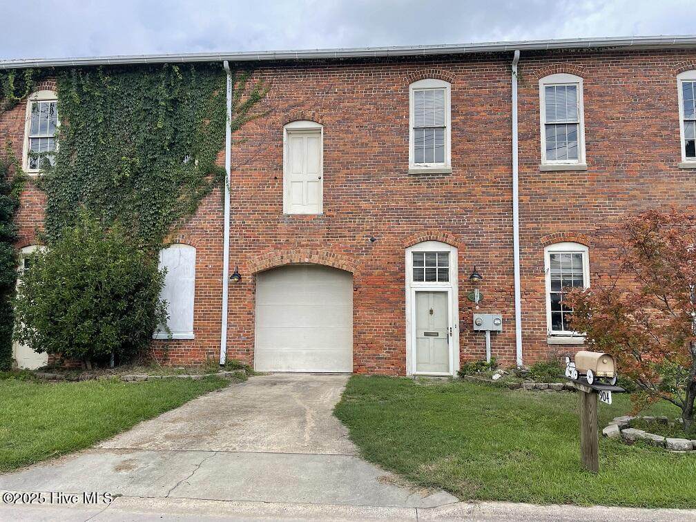 904 3rd Street - Photo 1