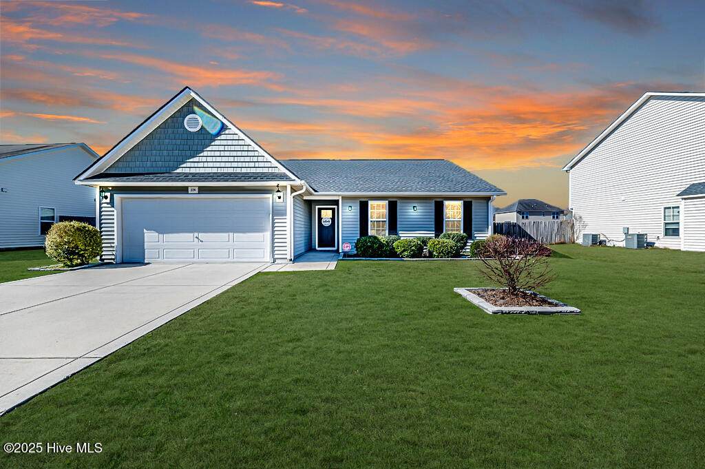 224 Roanoke Drive - Photo 1