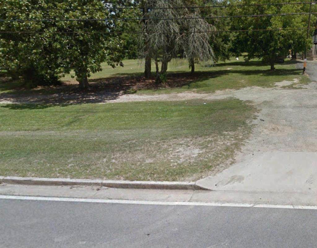 1532 Washington Road - Photo 1