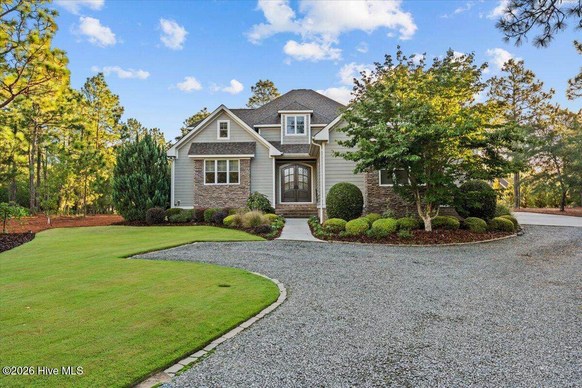 102 Gilbert Court - Photo 1