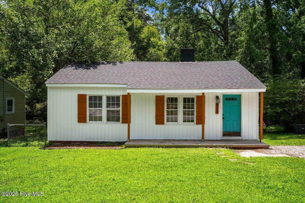 913 Tyan Street - Photo 1