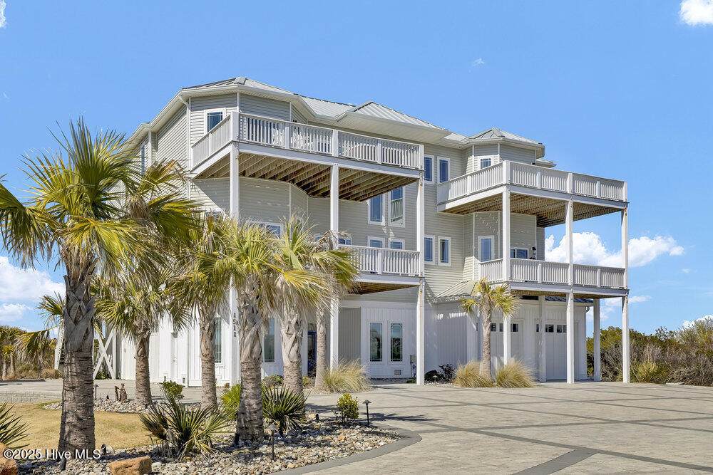 1511 New River Inlet Road - Photo 1