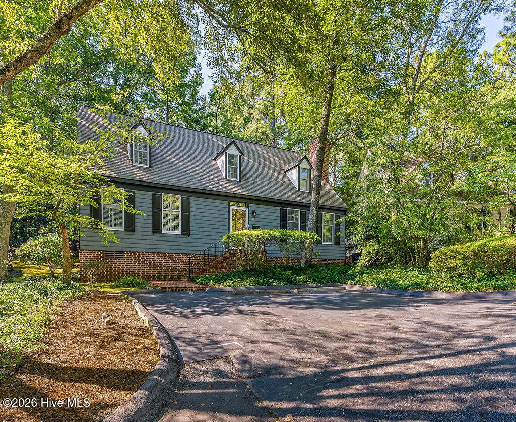 13 Village In The Woods Circle - Photo 1