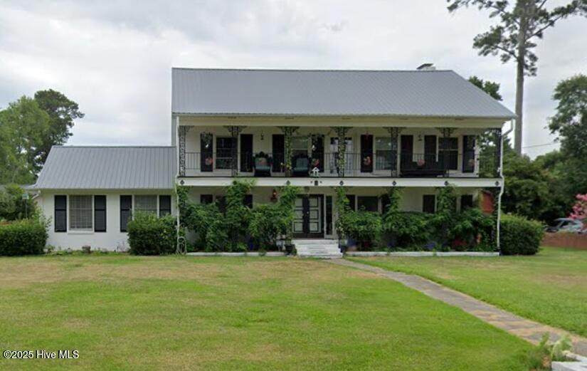 1907 Essex Street - Photo 1