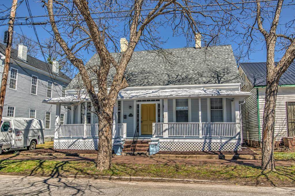 305 Walker Street - Photo 1
