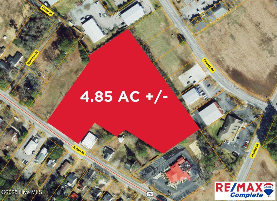 2907 Ash East Street - Photo 1