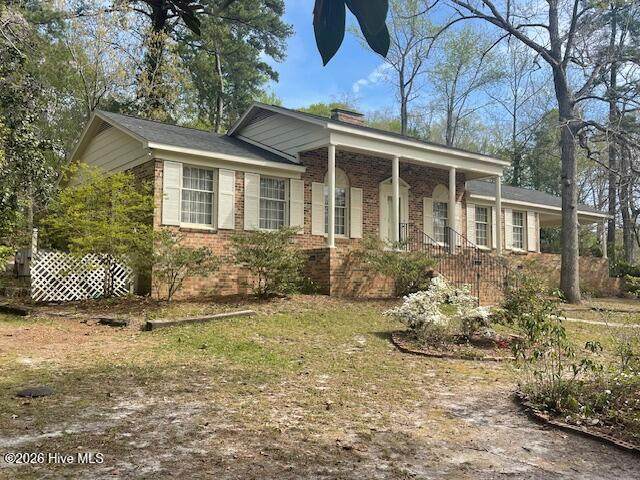 403 Woodland Drive - Photo 1
