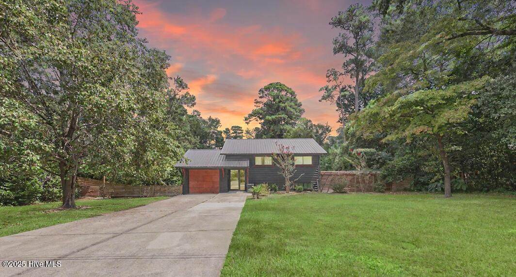 627 Jennings Drive - Photo 1