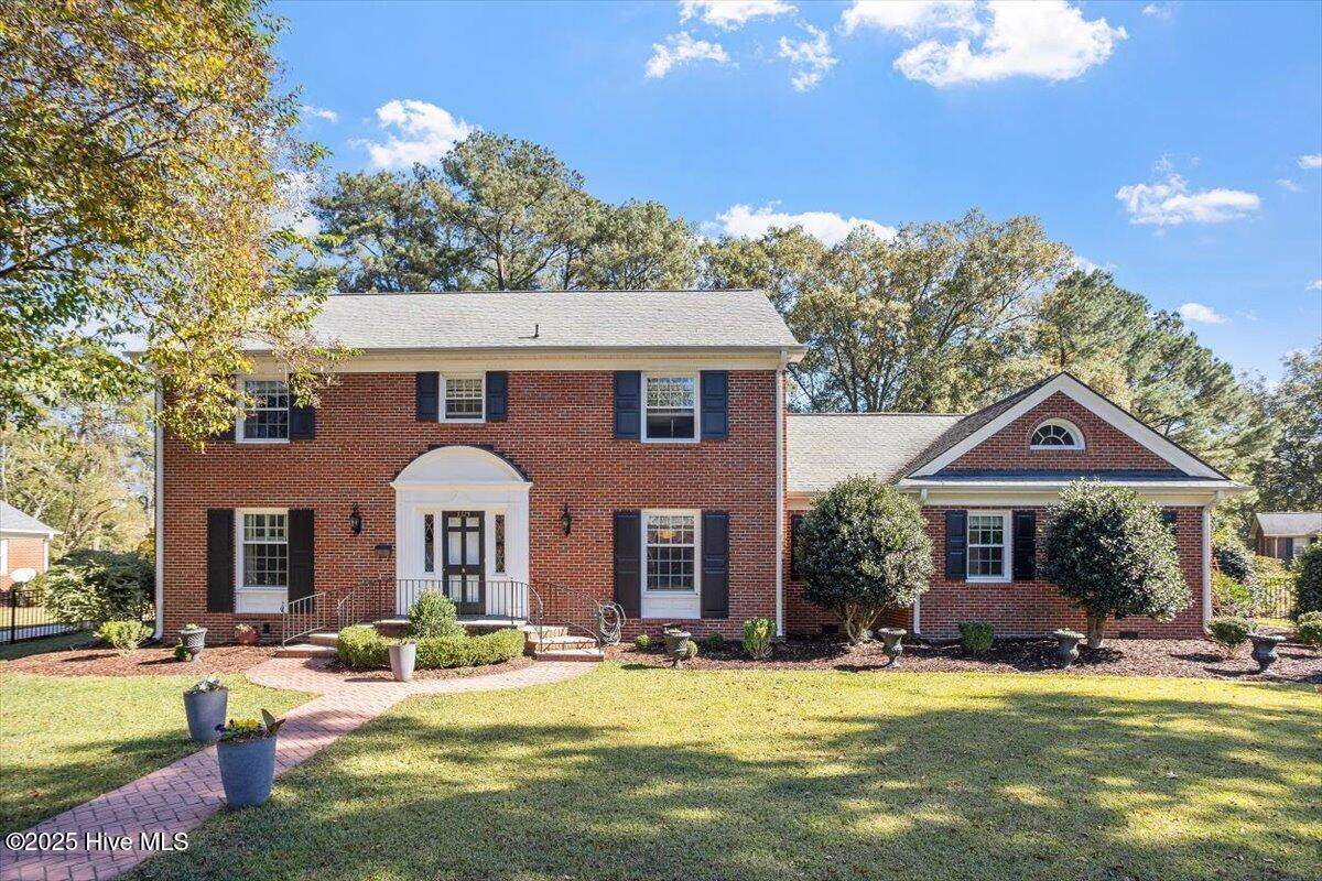 3325 North Walnut Street - Photo 1