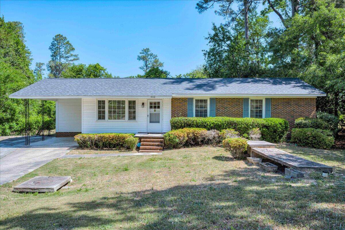 552 Whitehead Drive - Photo 1