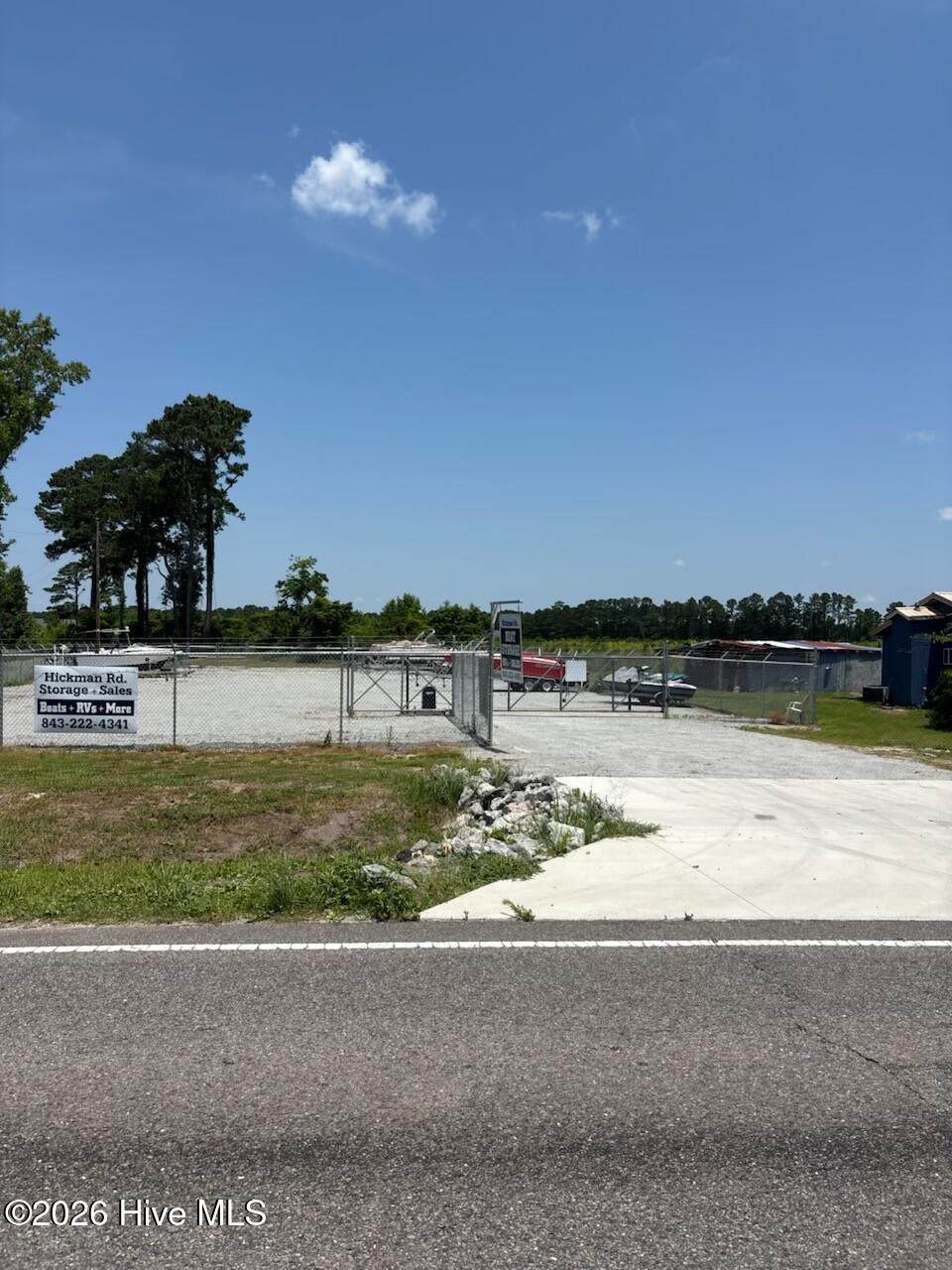 160 Hickman Road - Photo 1