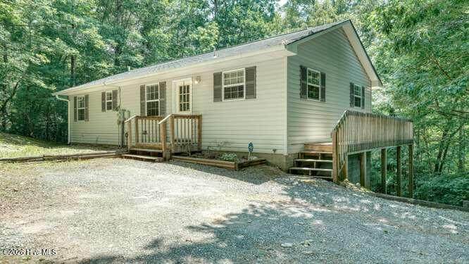 151 Laurel Spring Drive - Photo 1