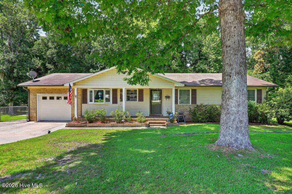 3 Dobbs Circle - Photo 1