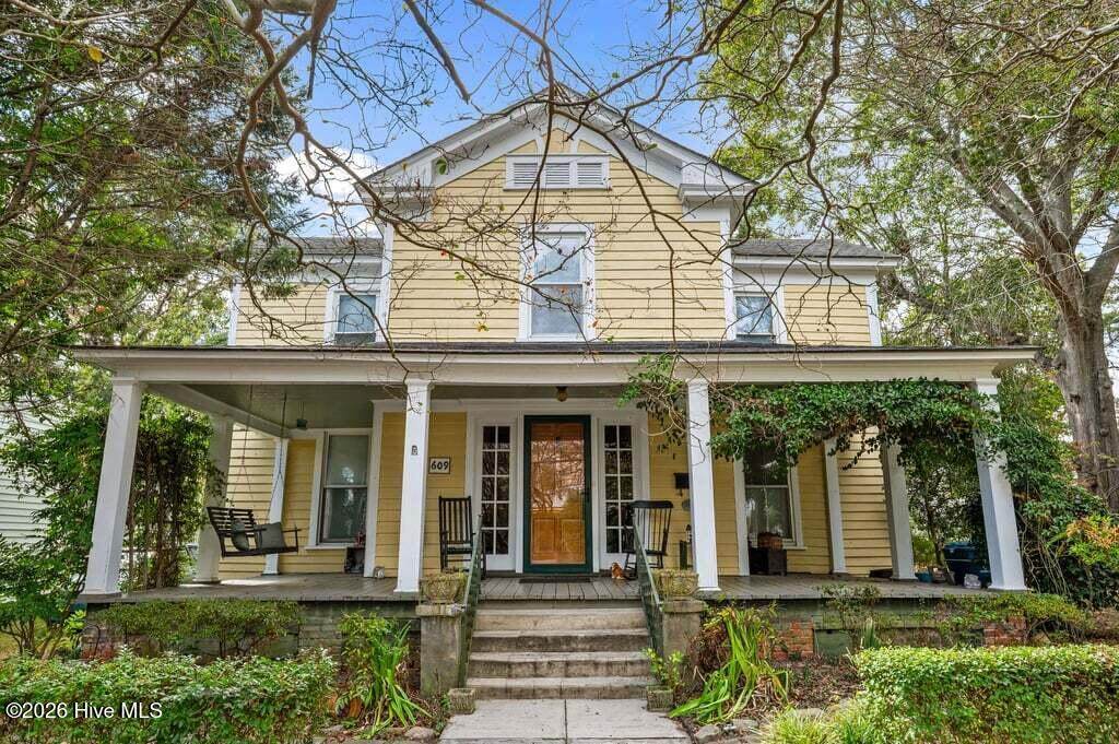 609 Main Street - Photo 1