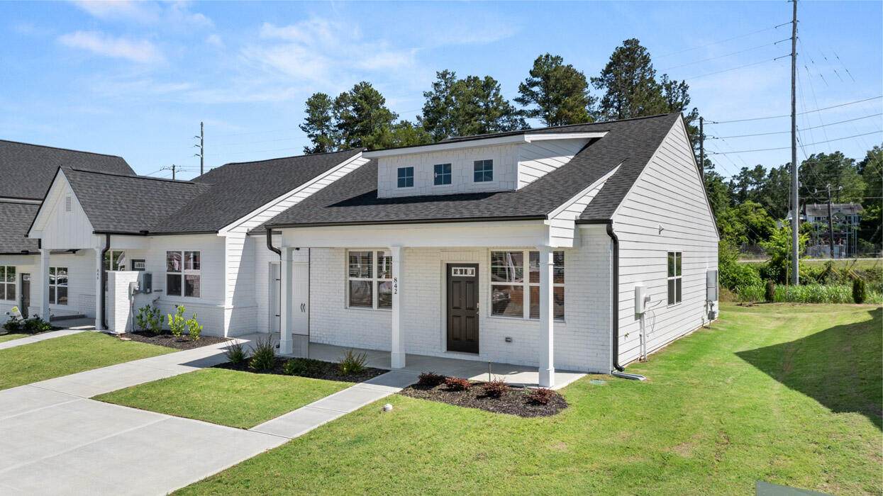 807 Feldspar Manor - Photo 1