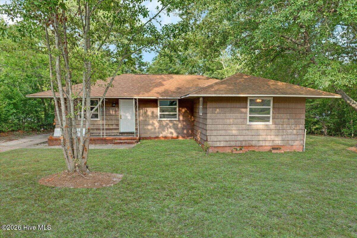 625 Hutchinson Drive - Photo 1