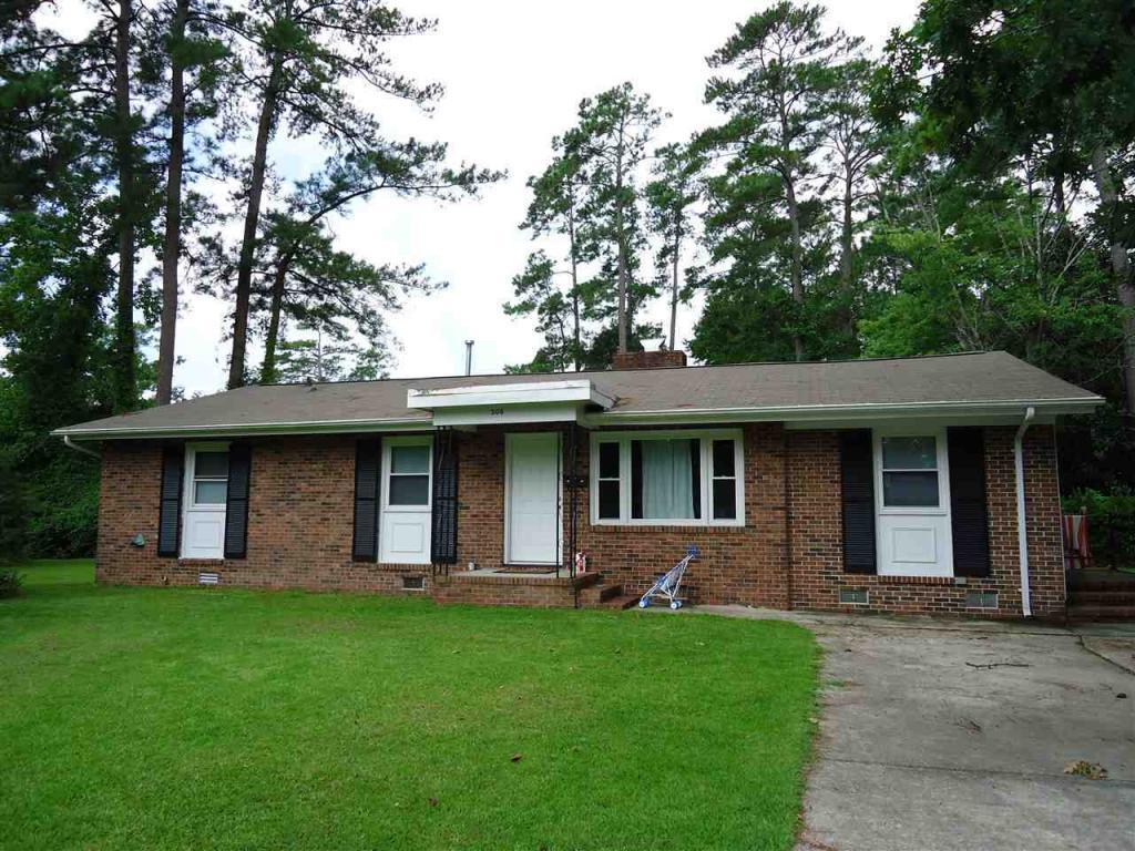 206 Marion Court, Jacksonville, NC 28546 (MLS #80171870) :: Century 21 Sweyer & Associates