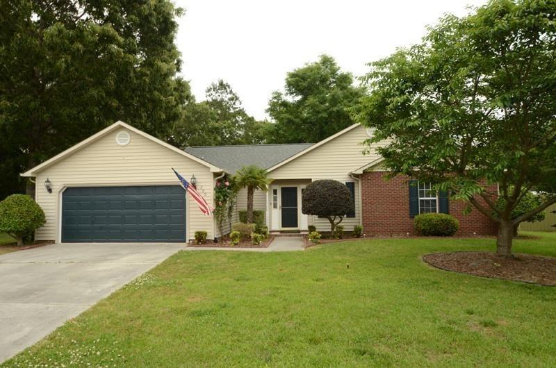 206 Brentcreek Circle, Jacksonville, NC 28546 (MLS #80176933) :: Century 21 Sweyer & Associates