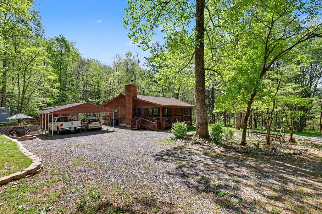 8 Stoney Brook Trail - Photo 1
