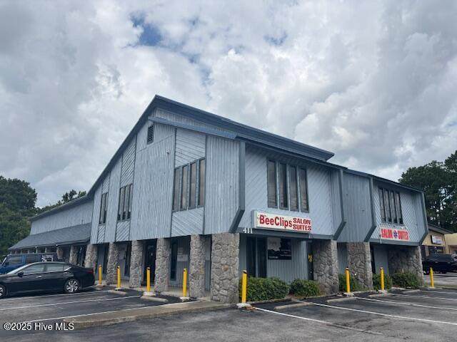 411 Western Boulevard - Photo 1