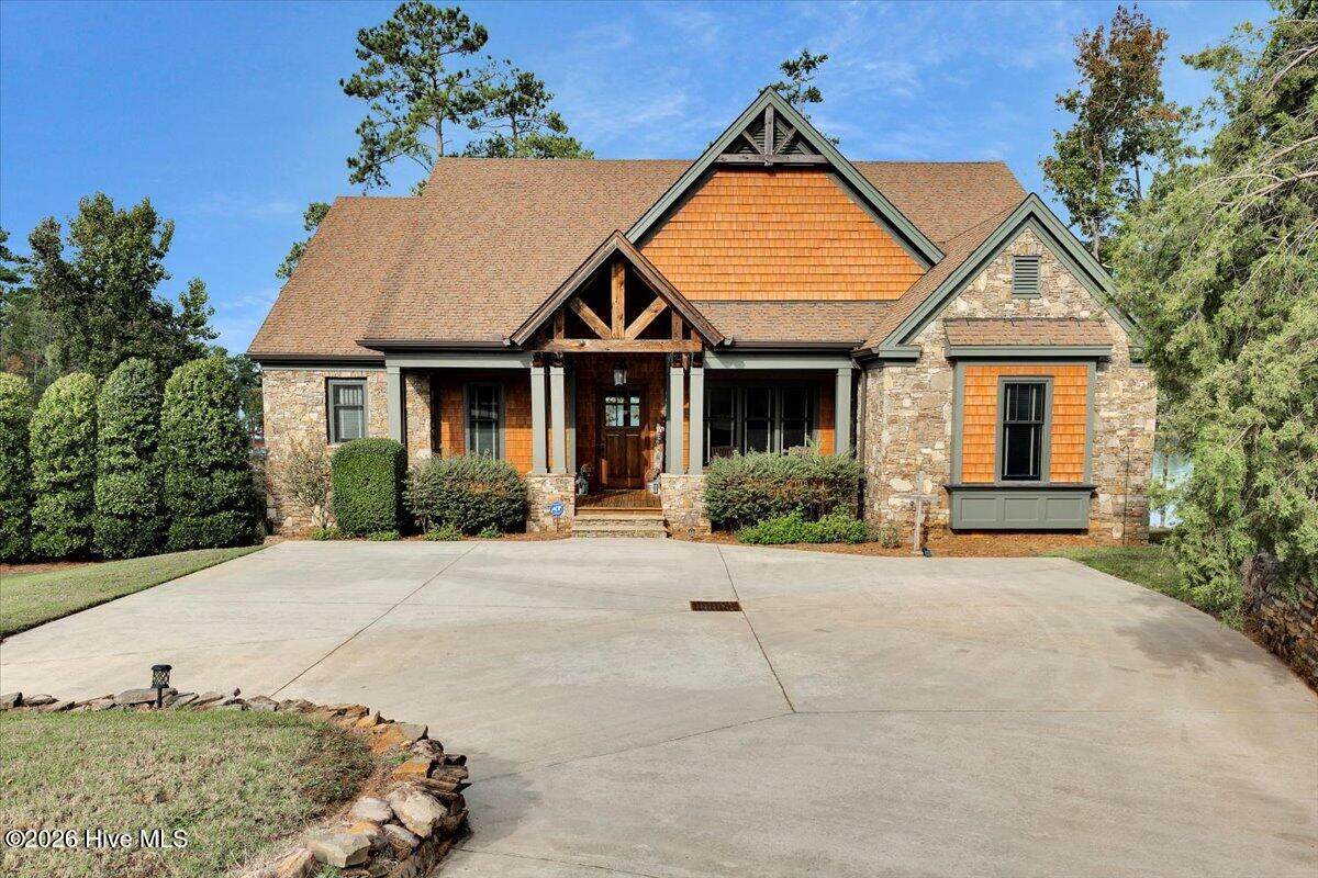 207 Breckenridge Lane - Photo 1