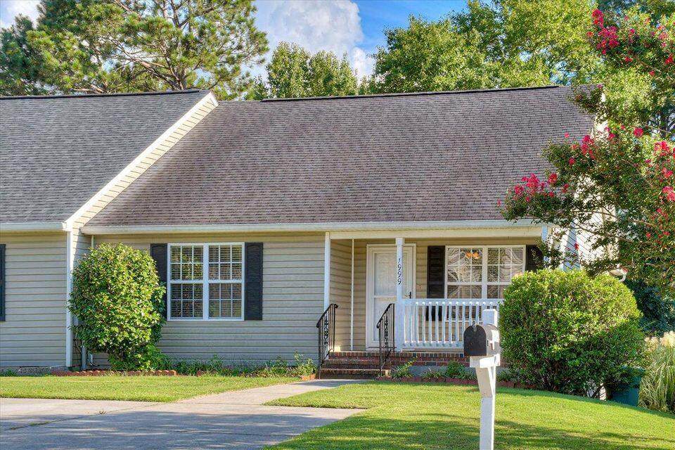 1999 Shoreline Drive - Photo 1
