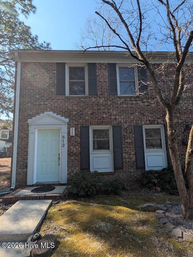 812 Seabury Court - Photo 1