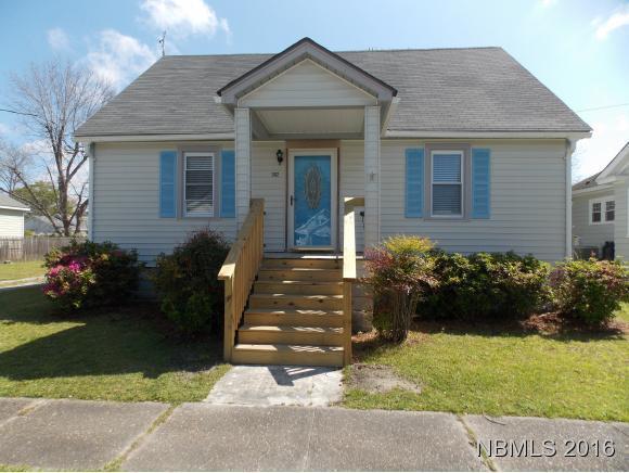 302 Freemason Street, Oriental, NC 28571 (MLS #90103421) :: Century 21 Sweyer & Associates