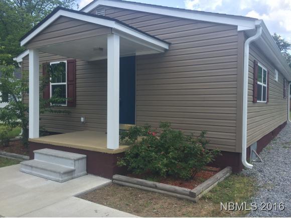 207 Holly Street, New Bern, NC 28560 (MLS #90103813) :: Century 21 Sweyer & Associates