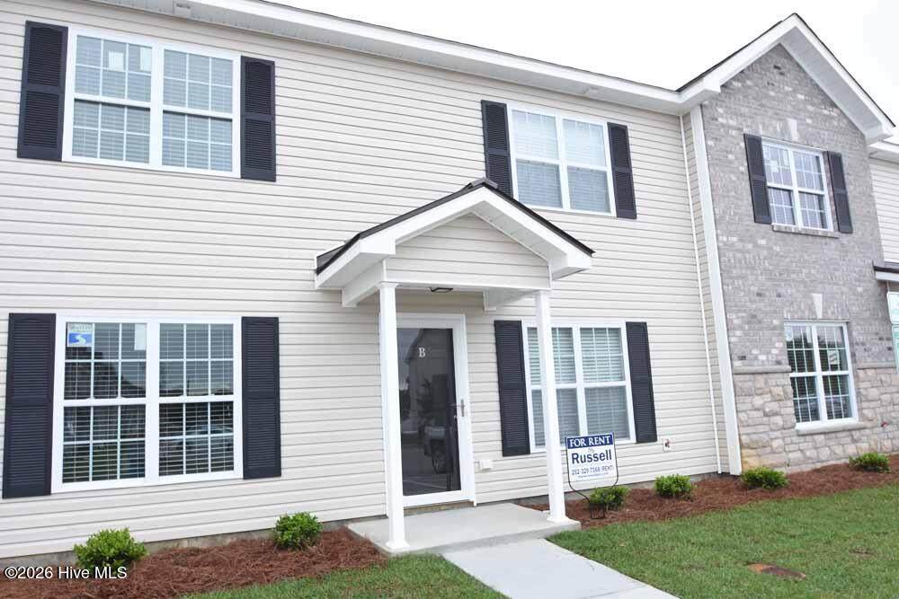 124 Chandler Drive - Photo 1