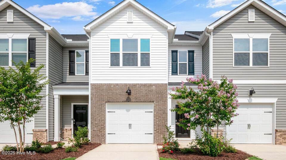 428 Ember Street - Photo 1