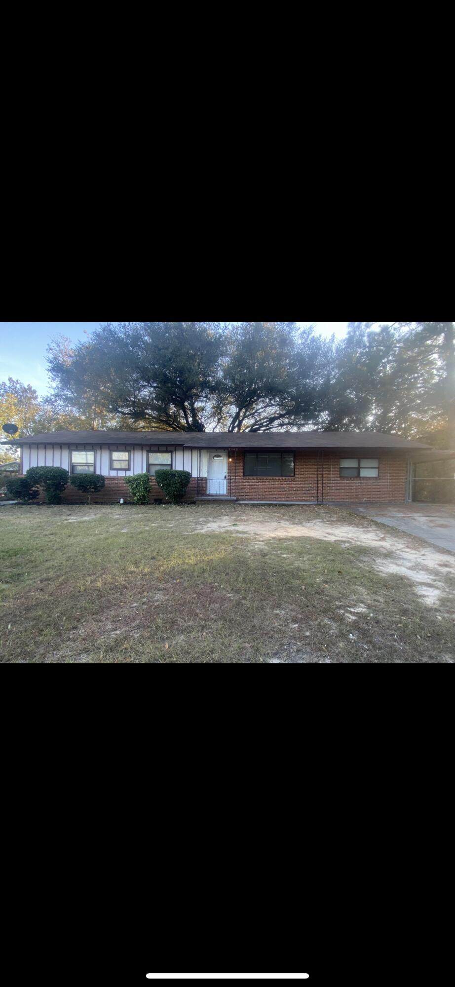2042 Fernwood Circle - Photo 1