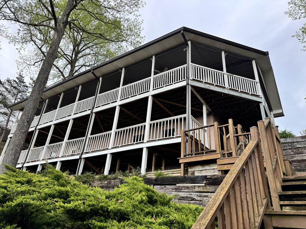 7 Lakeview Drive - Photo 1