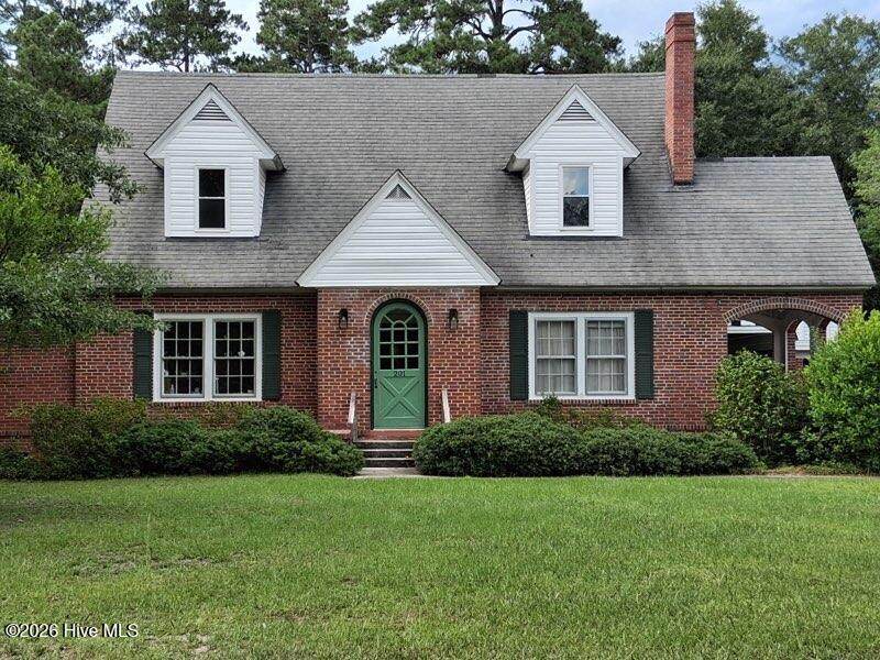 201 Bell Street - Photo 1