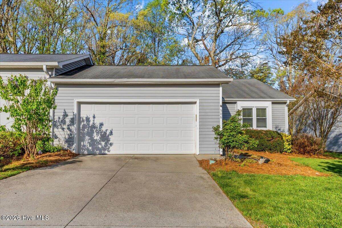 506 Westpark Circle - Photo 1