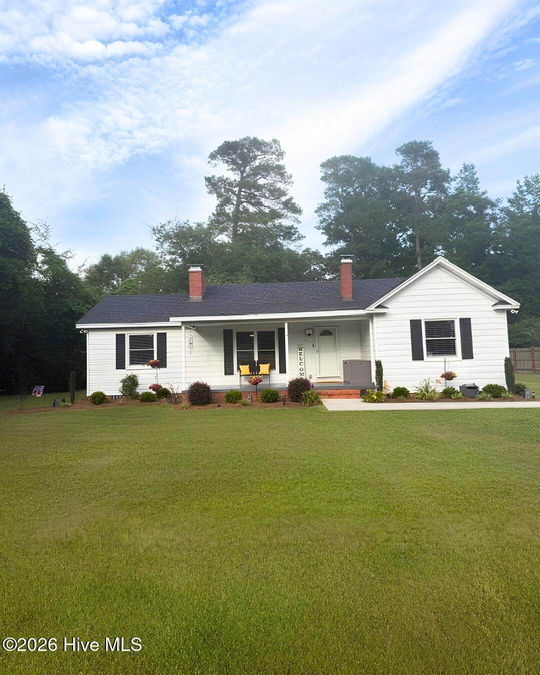 116 Forest Drive - Photo 1