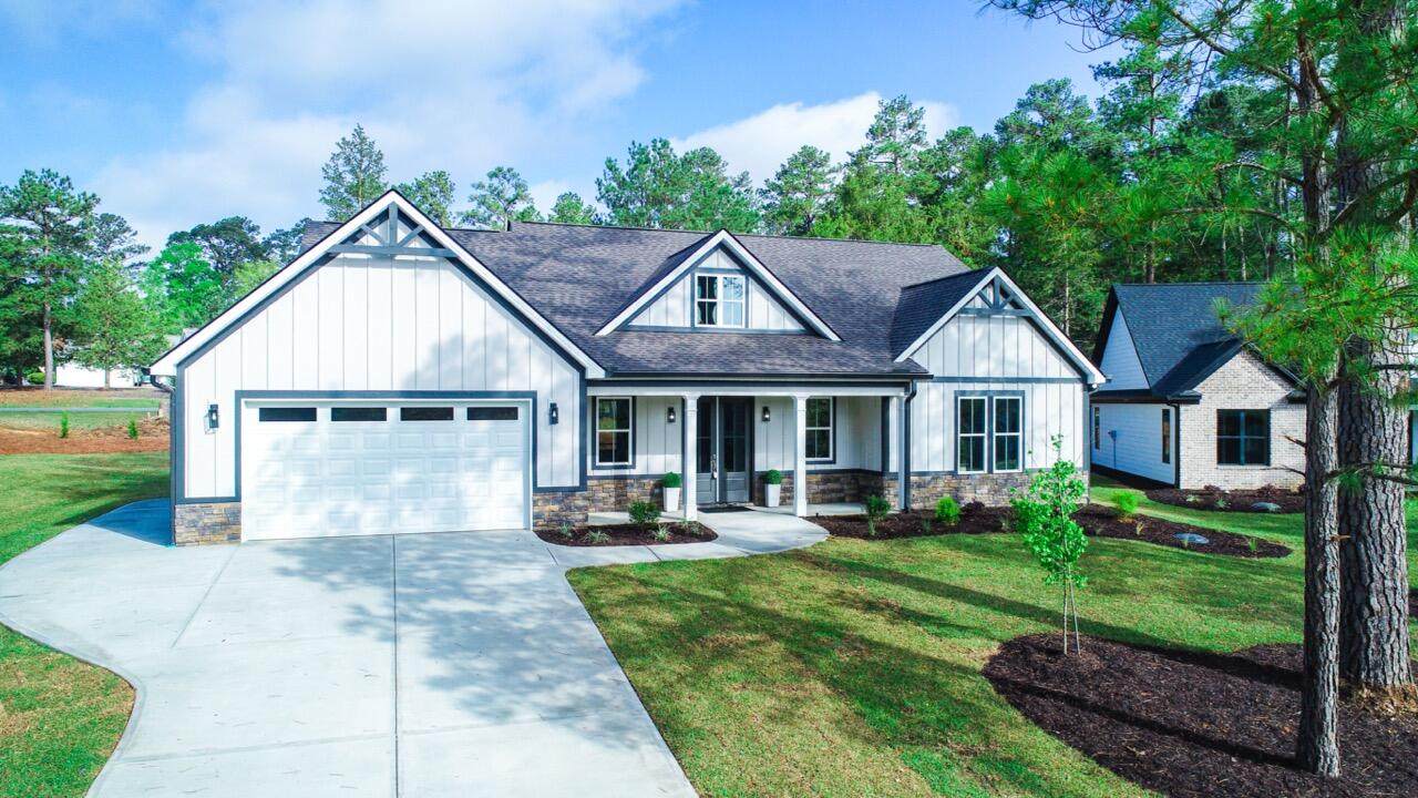 307 Wellington Court - Photo 1