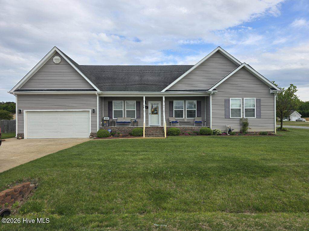112 Bay Leaf Drive - Photo 1