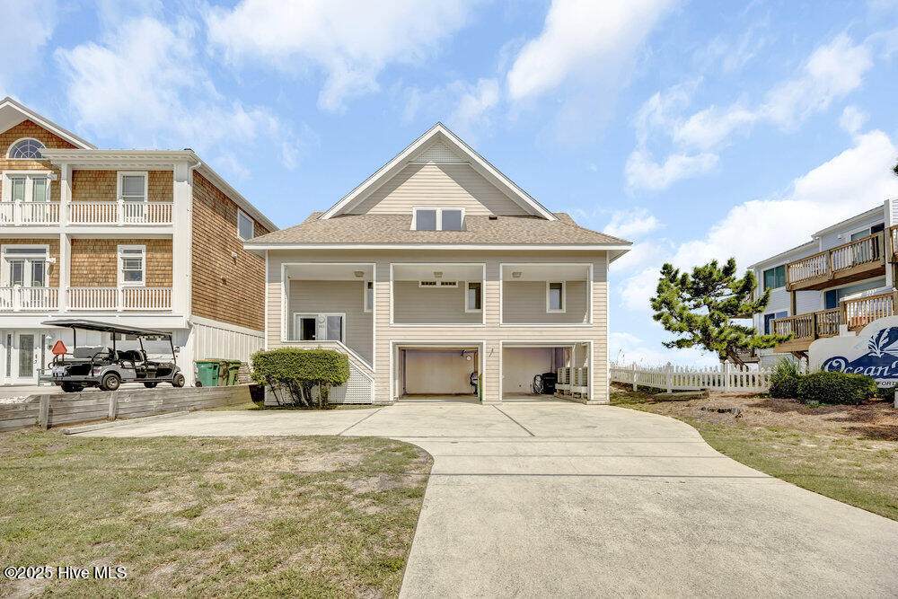 1113 Fort Fisher Boulevard - Photo 1