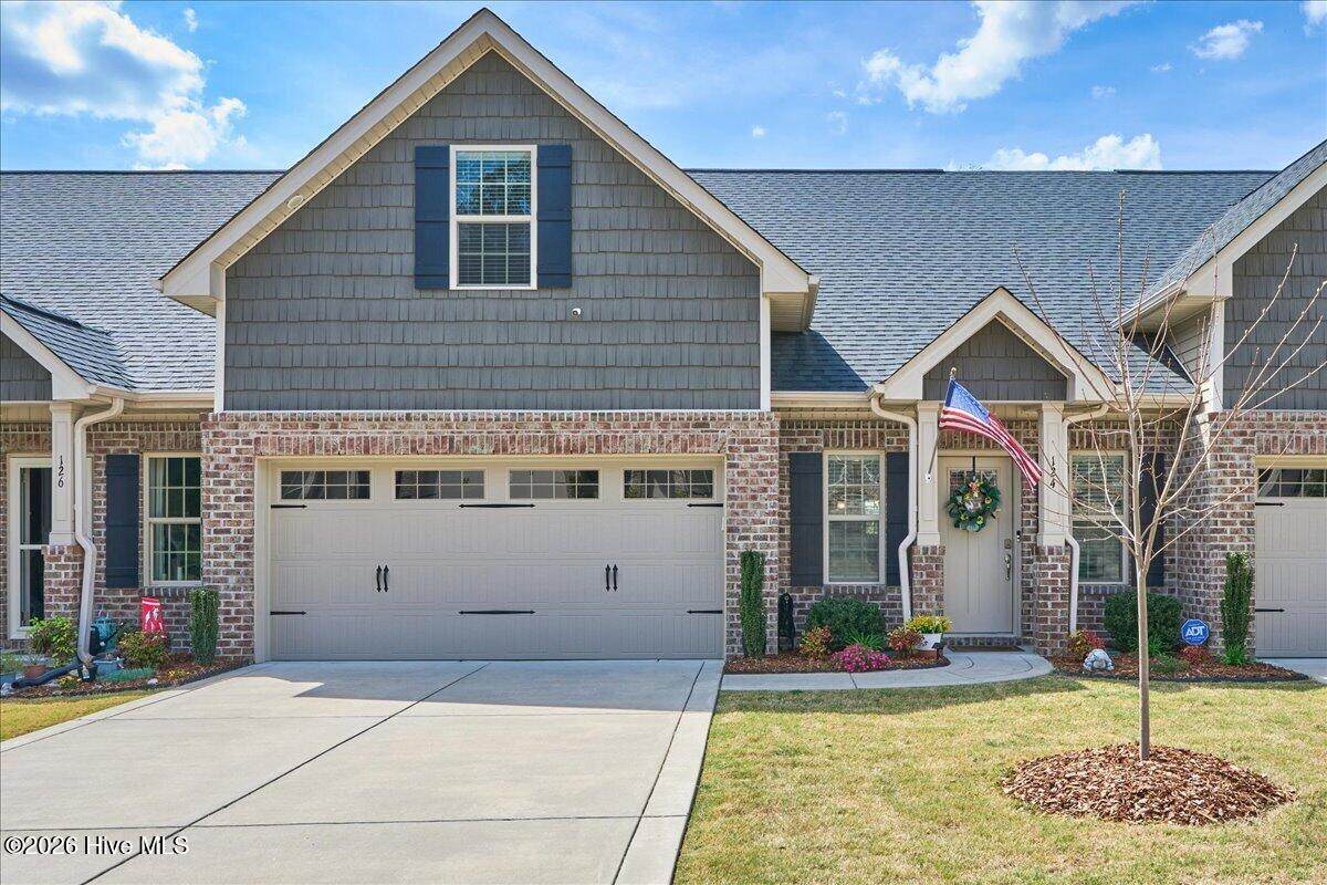 124 Lark Drive - Photo 1