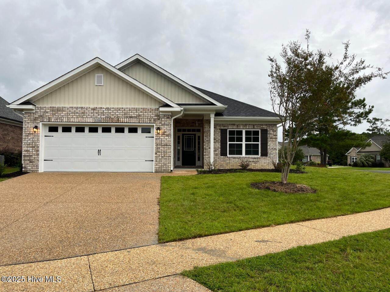 1208 Palatka Place - Photo 1