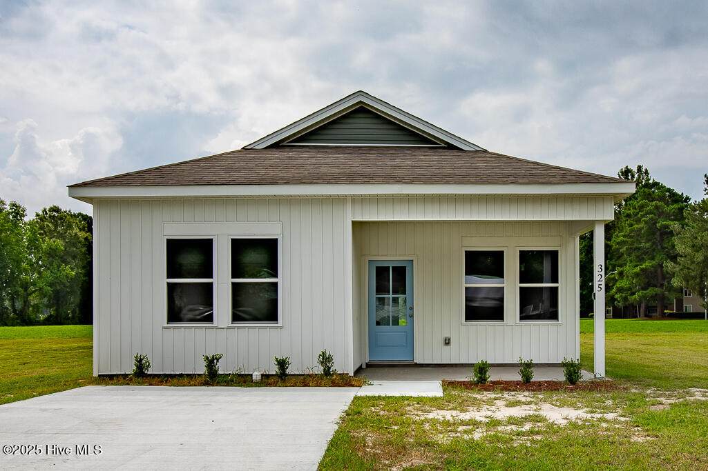 325 Buck Lane - Photo 1