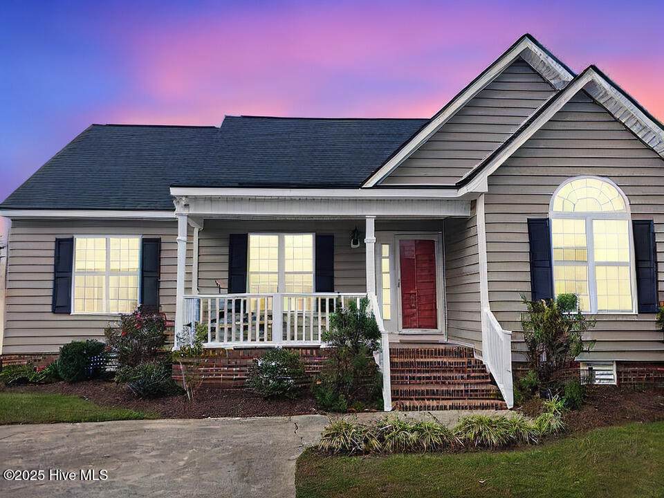1124 Sebring Drive - Photo 1