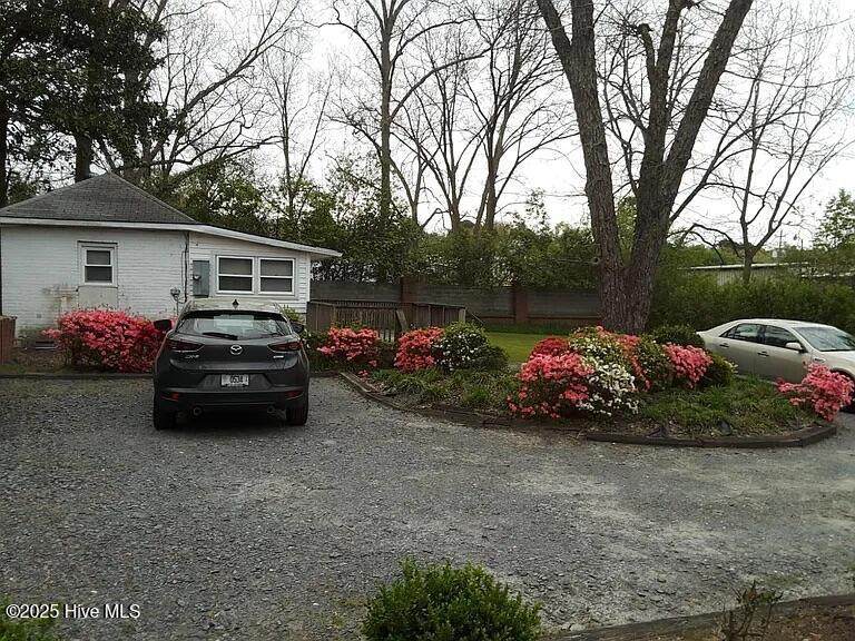 206 Poplar Street - Photo 1