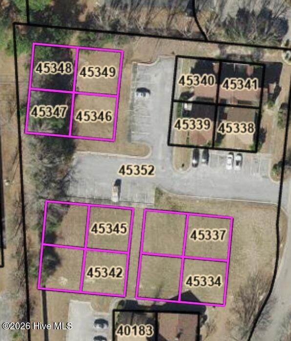 203 Rollins Drive - Photo 1