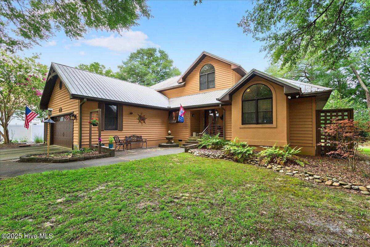 706 Oyster Bay Drive - Photo 1